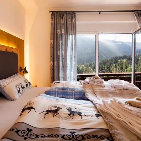 Bergblick Ruhe Und Aussicht Auf 1100m Daire